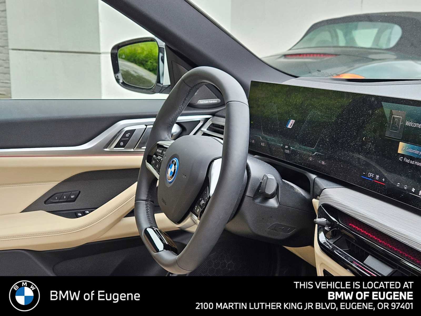 Used 2025 BMW i4 xDrive40i w/ Premium Package AWD/4WD image 11
