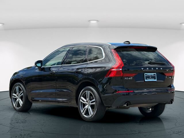 Used 2021 Volvo XC60 T5 Momentum w/ Protection Package Premier FWD image 5