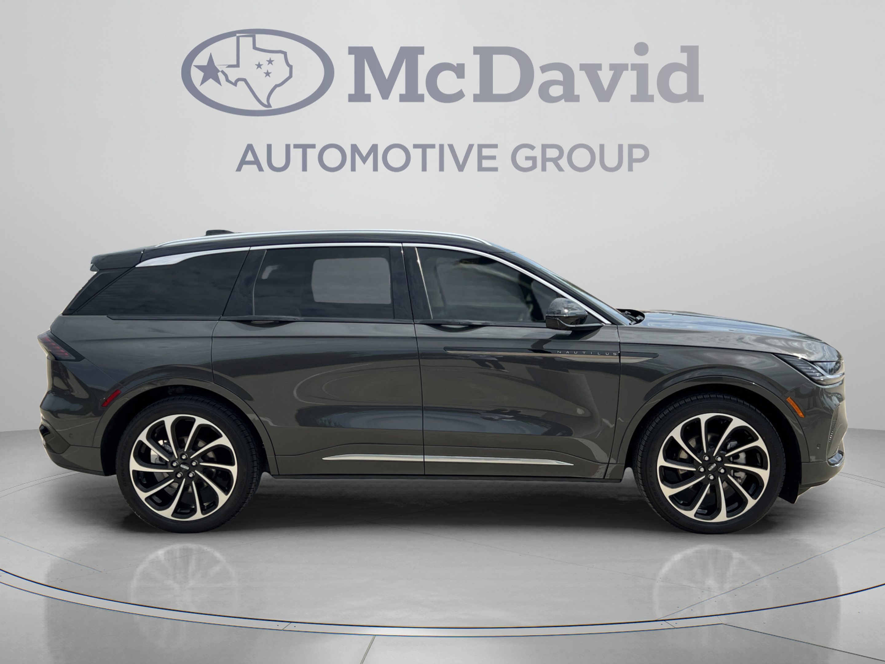Certified 2024 Lincoln Nautilus Black Label AWD/4WD image 7