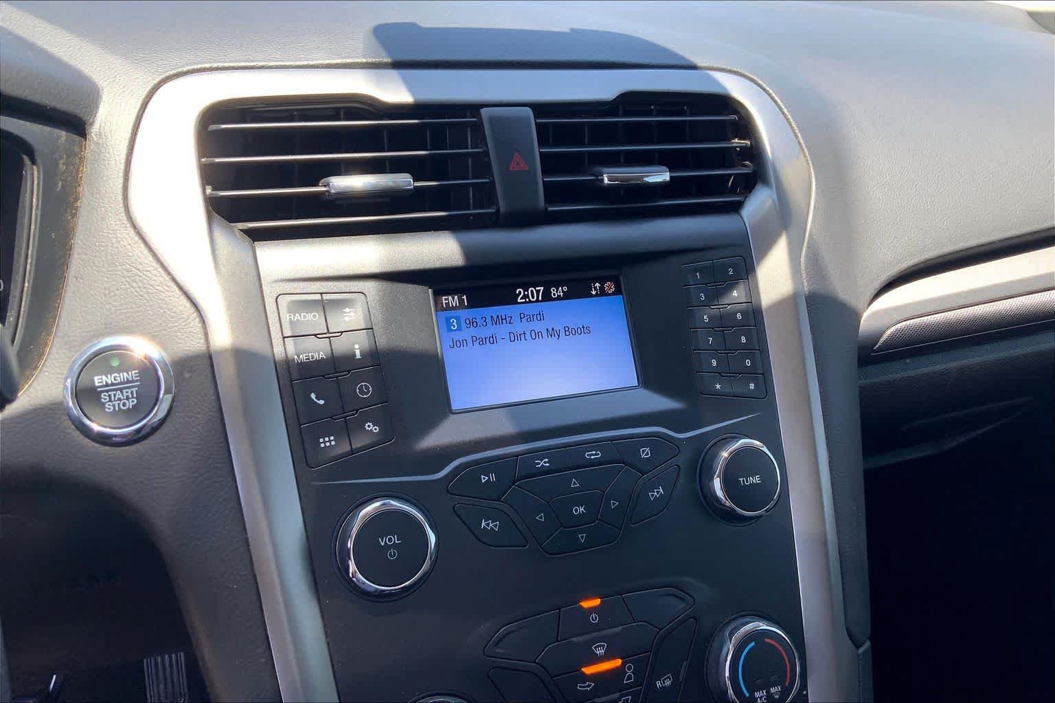Used 2020 Ford Fusion S FWD image 34
