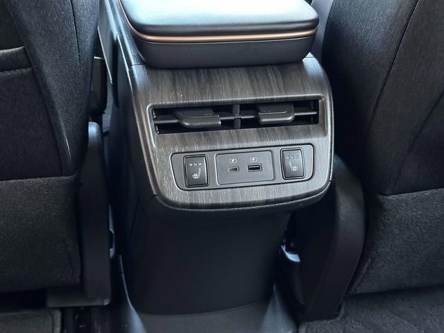 Used 2023 Nissan Ariya AWD image 16