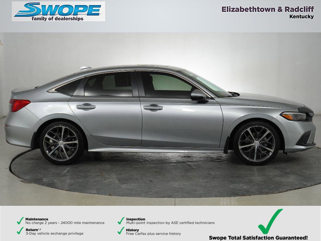 Used 2022 Honda Civic Touring image 2