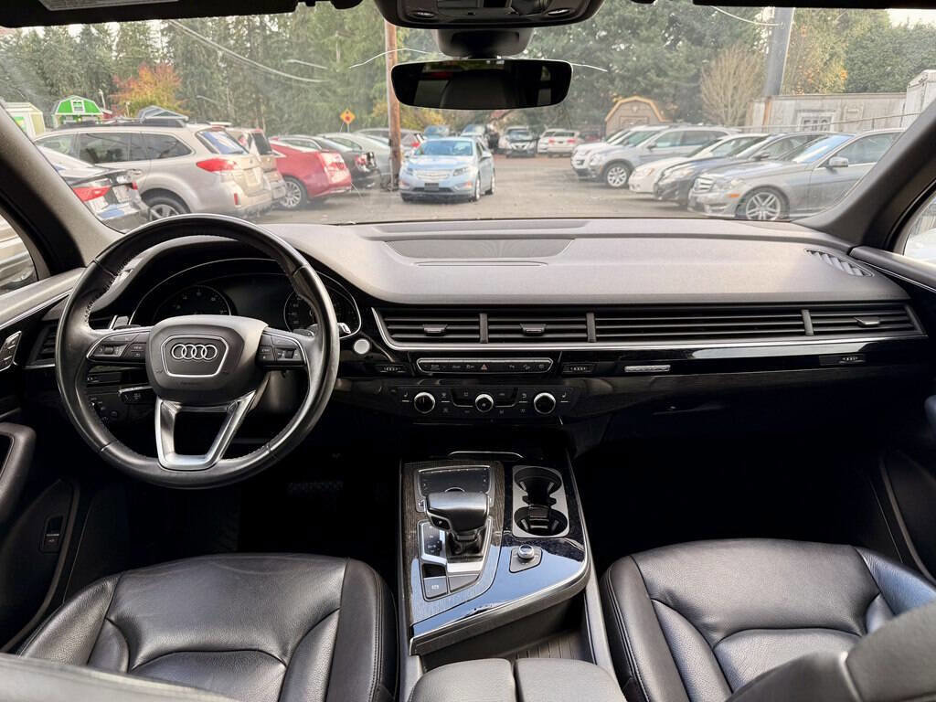 Used 2019 Audi Q7 3.0T Premium w/ Convenience Package AWD/4WD image 15