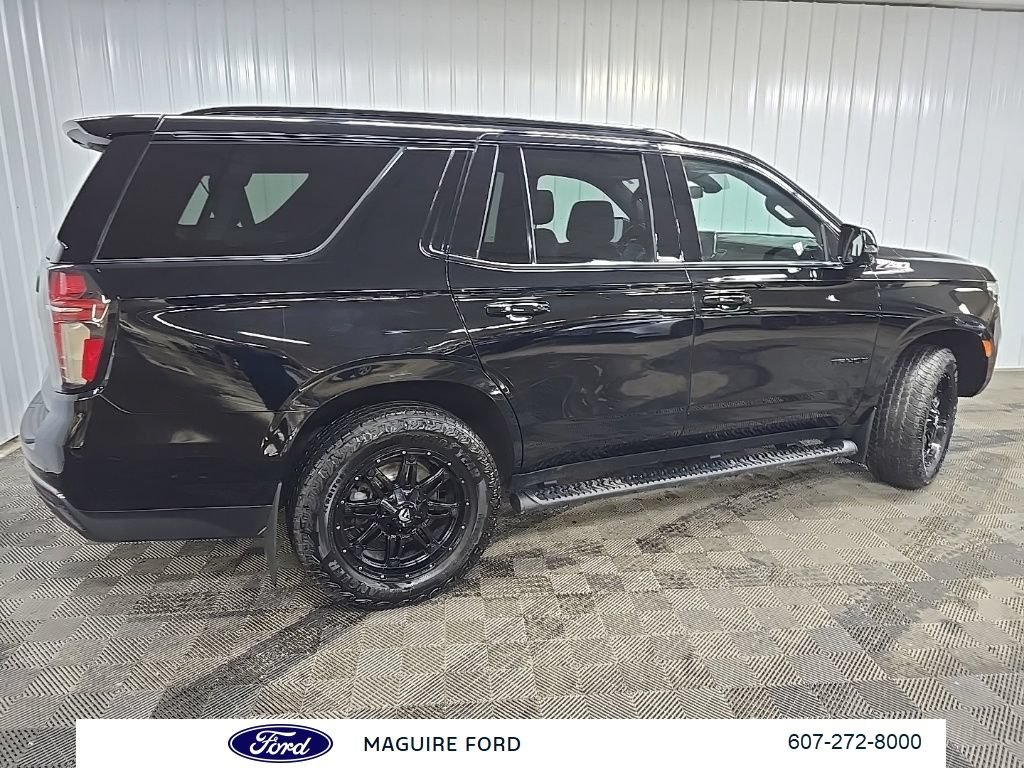 Used 2021 Chevrolet Tahoe Z71 w/ Z71 Signature Package AWD/4WD image 3