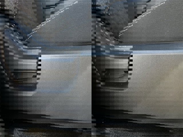 Used 2024 Nissan Pathfinder S image 28