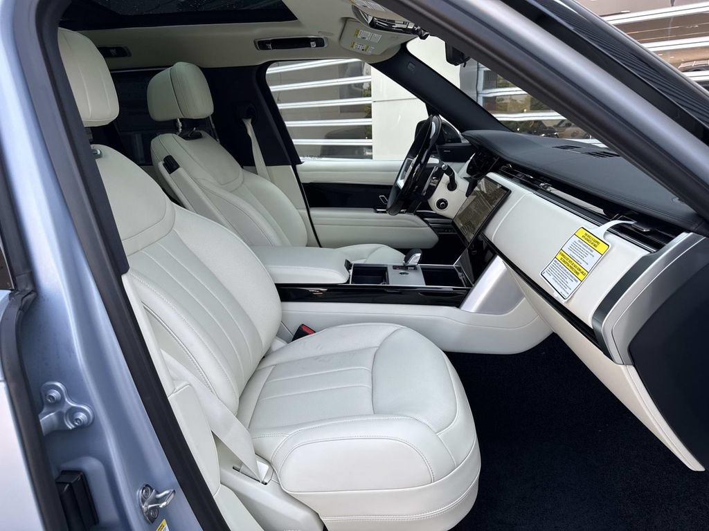 New 2026 Land Rover Range Rover SE AWD/4WD image 9