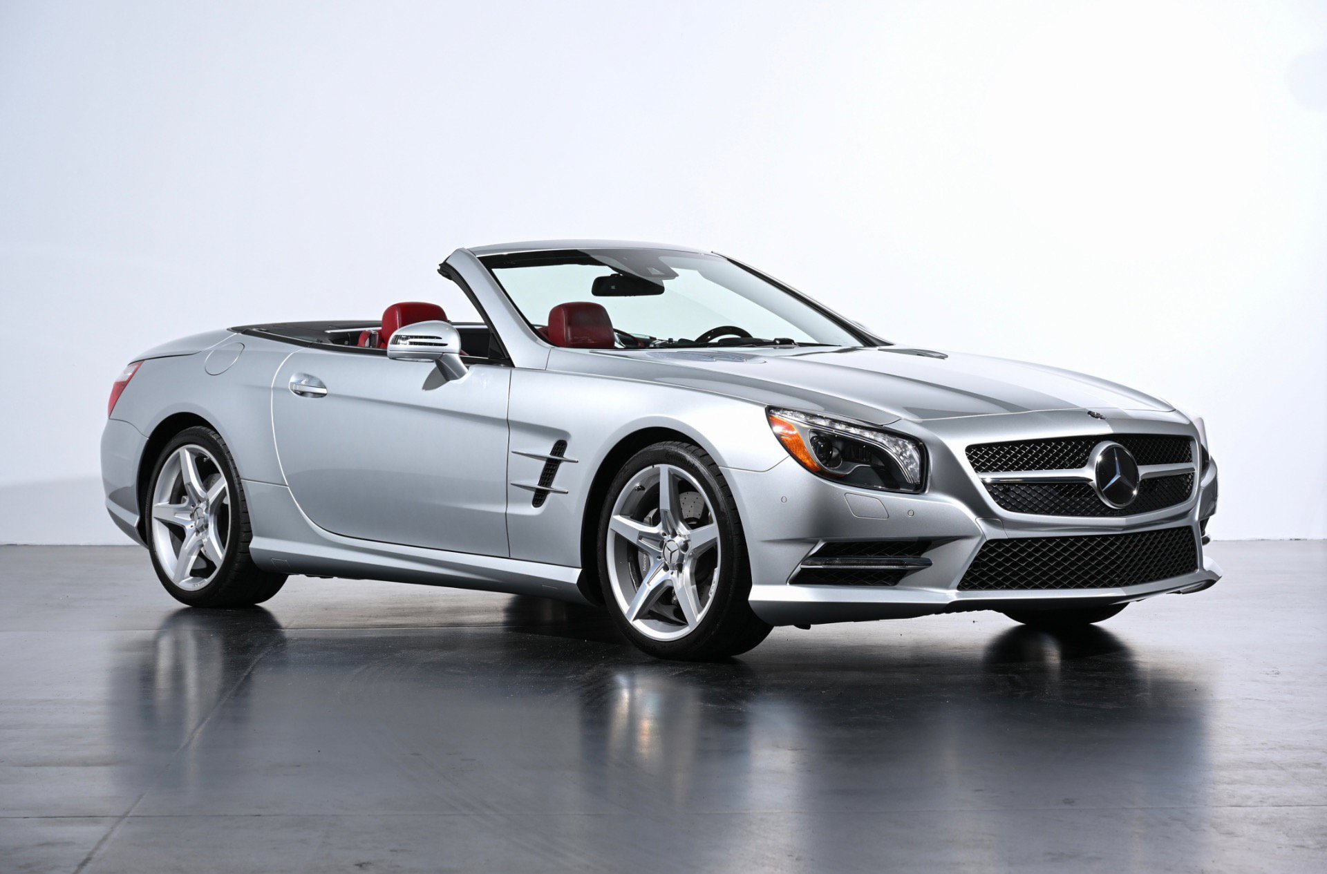 Used 2014 Mercedes-Benz SL 550 image 8