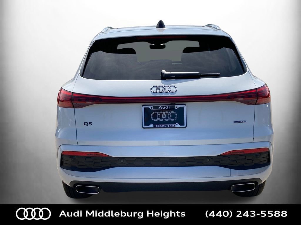 Used 2025 Audi Q5 Premium w/ Convenience Package image 8