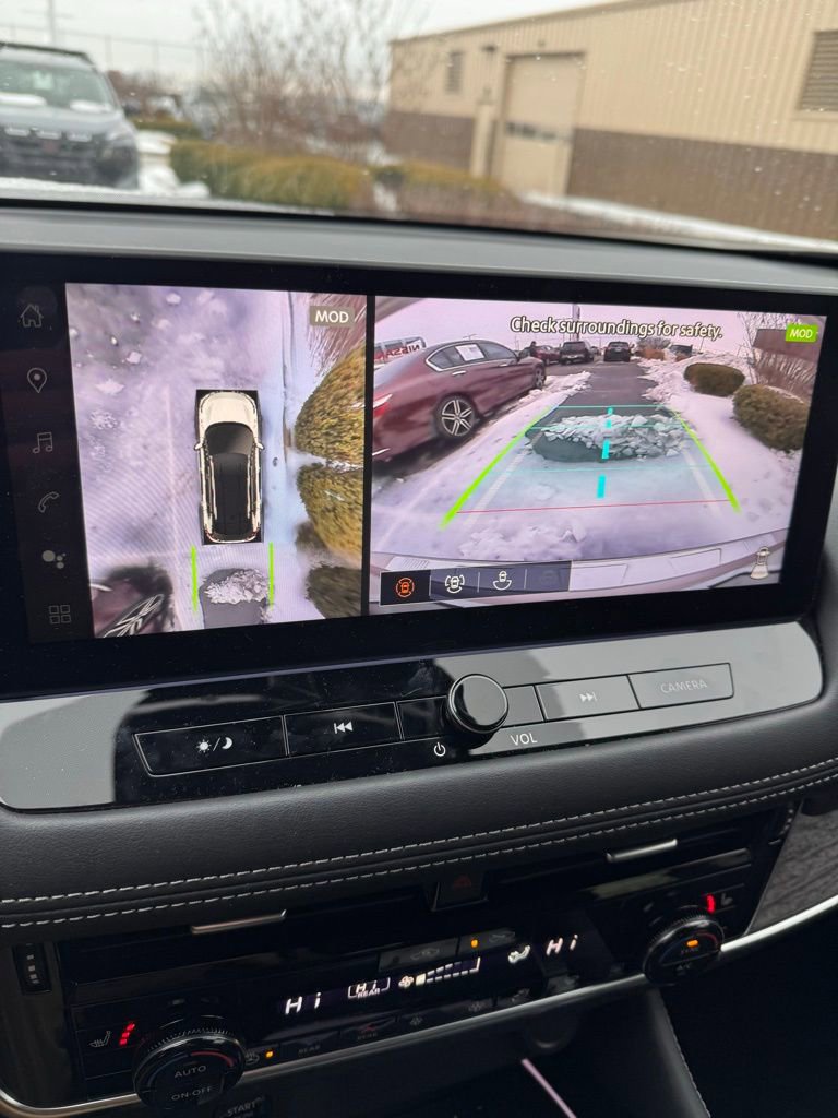 Used 2026 Nissan Rogue Platinum w/ Platinum Premium Package image 21