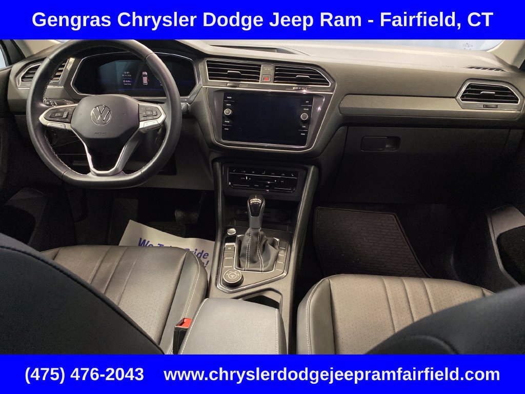 Used 2023 Volkswagen Tiguan SE AWD/4WD image 38