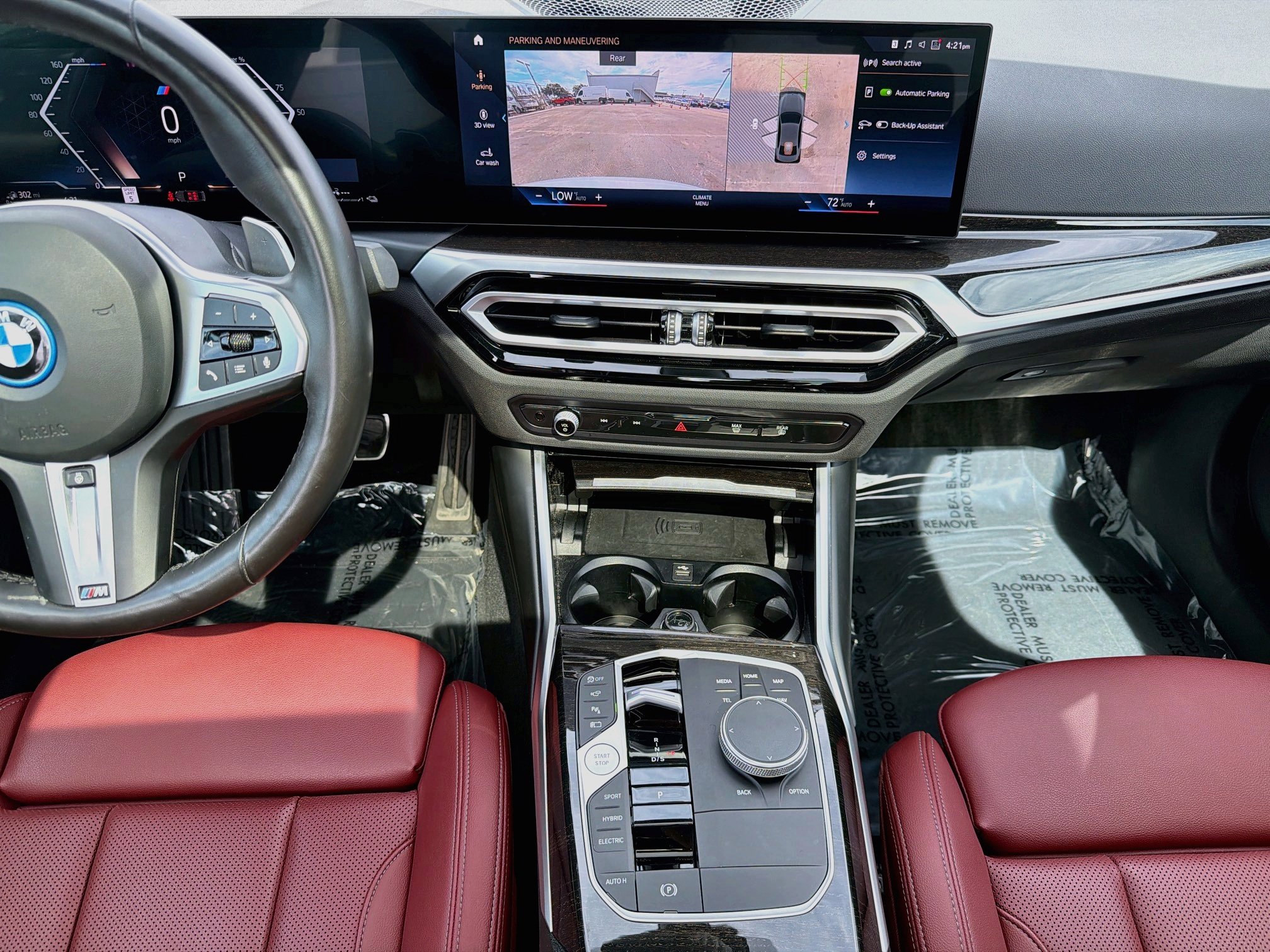 Used 2024 BMW 330e w/ Premium Package RWD image 18
