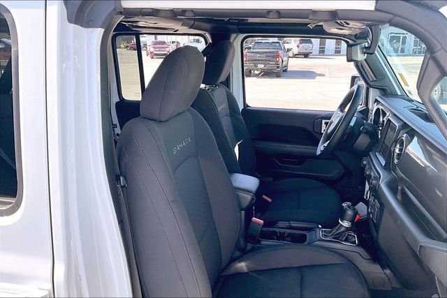 Used 2023 Jeep Wrangler Sahara image 29