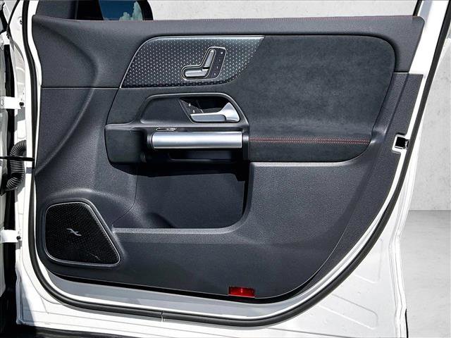 Used 2025 Mercedes-Benz GLA 250 image 19