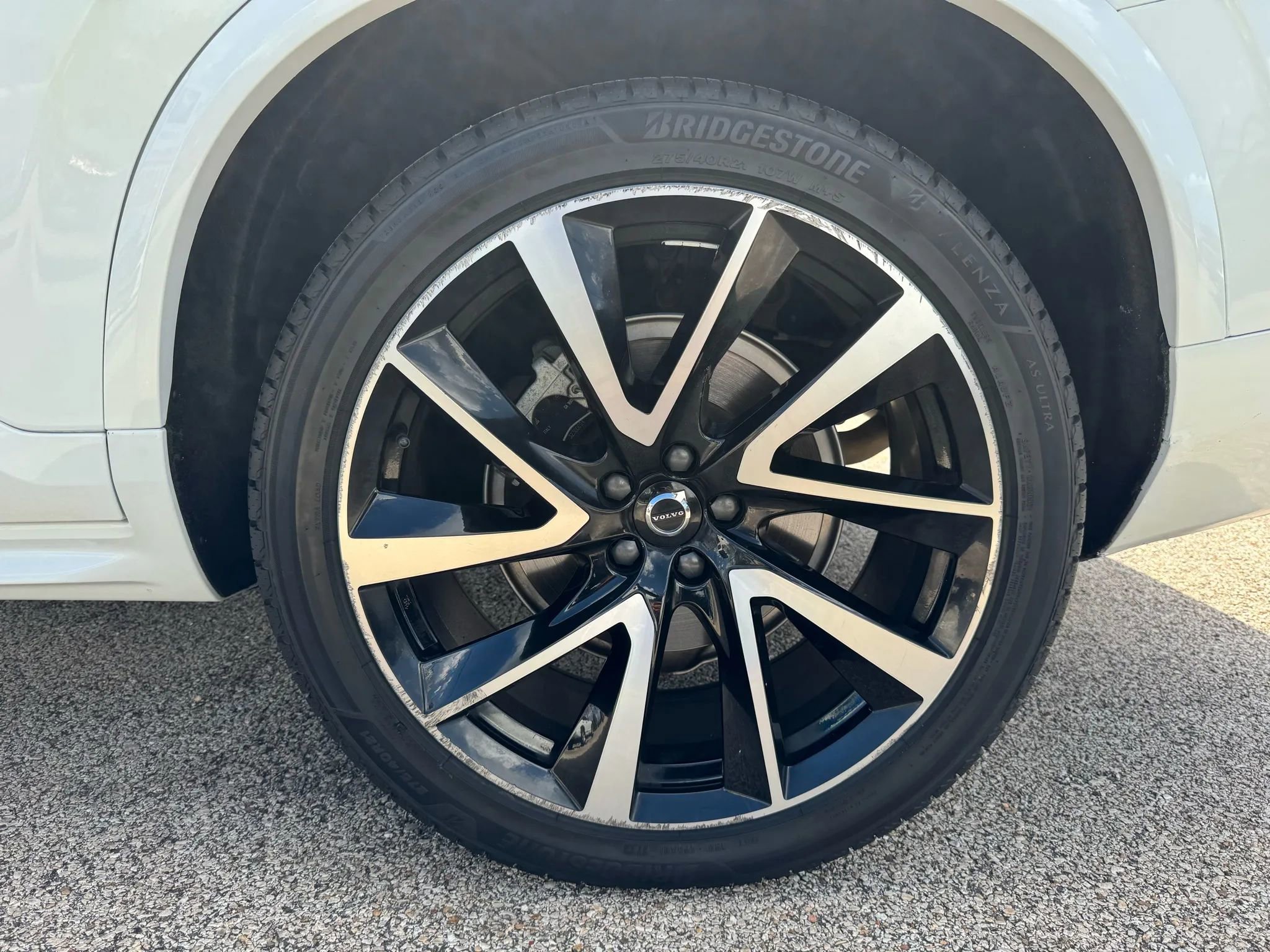 Used 2022 Volvo XC90 T6 Momentum w/ Advanced Package image 19