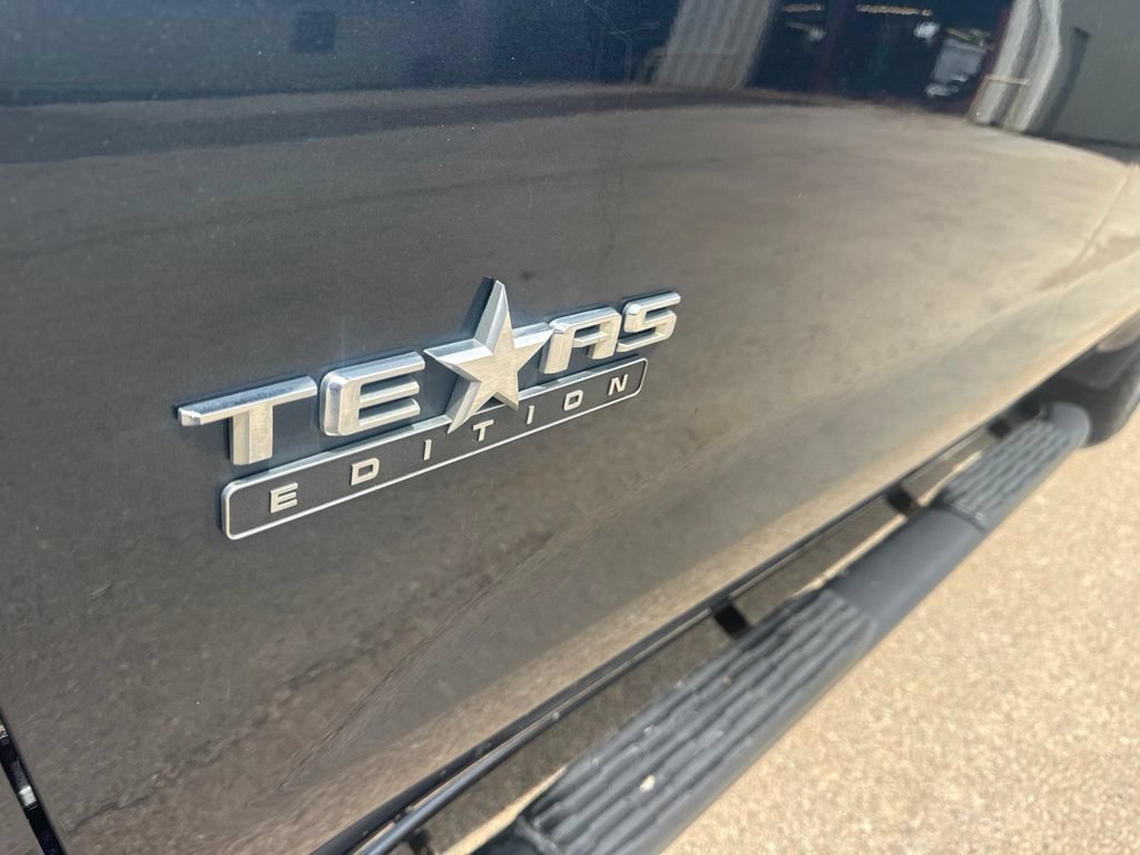 Used 2021 Chevrolet Silverado 1500 LT AWD/4WD image 6