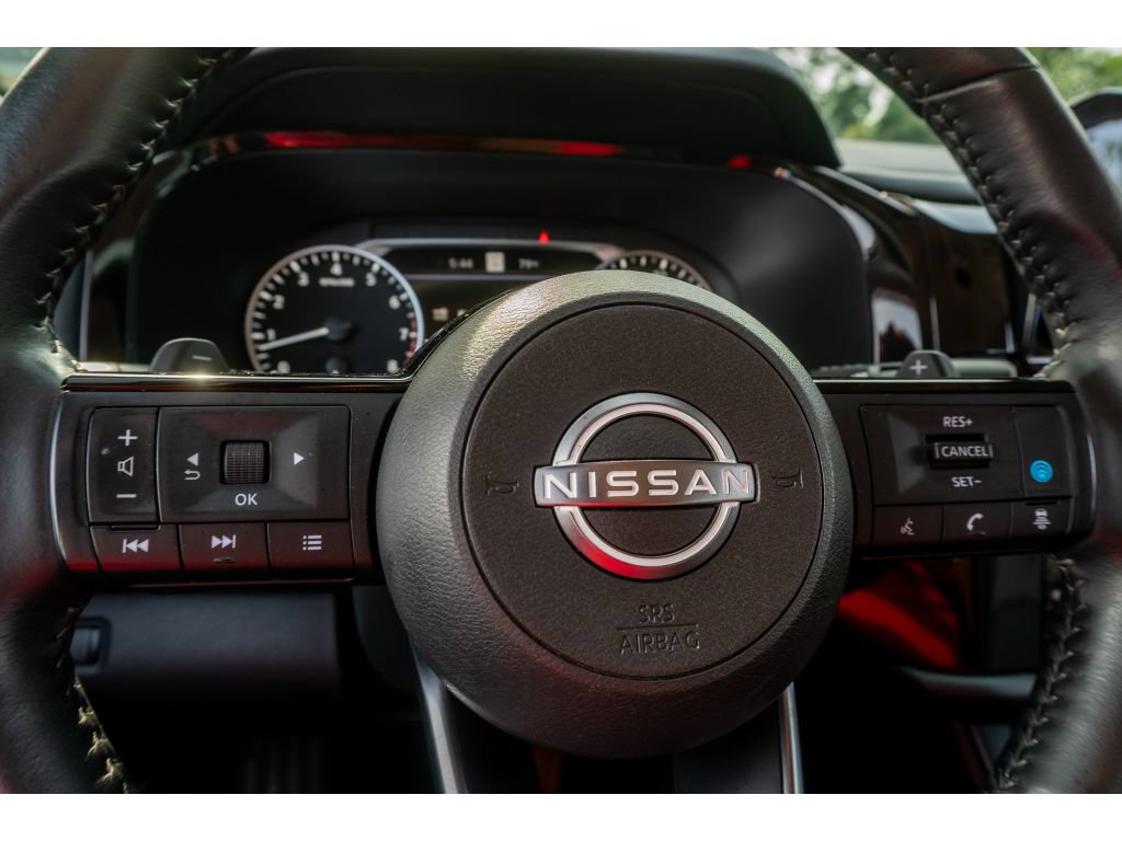 Used 2023 Nissan Pathfinder SL FWD image 31