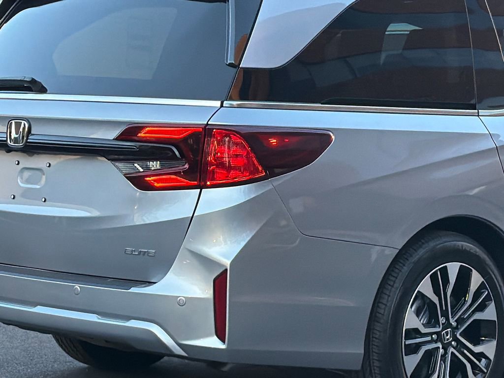 New 2026 Honda Odyssey Elite image 6