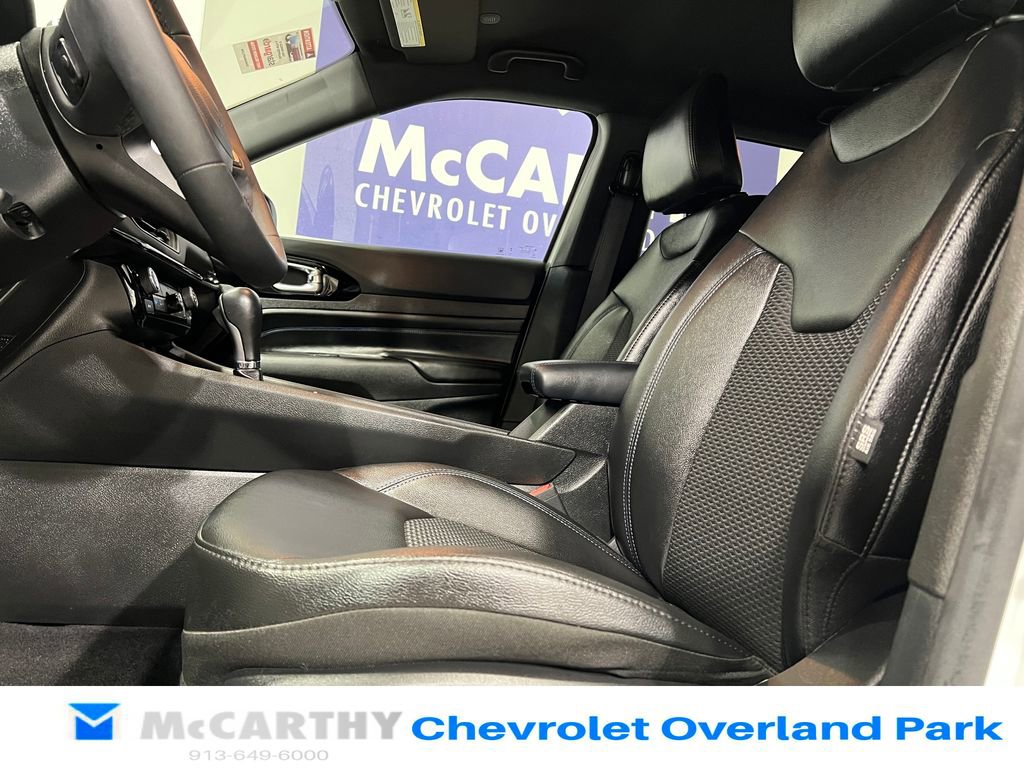 Used 2025 Jeep Compass Latitude w/ Altitude Special Edition image 23