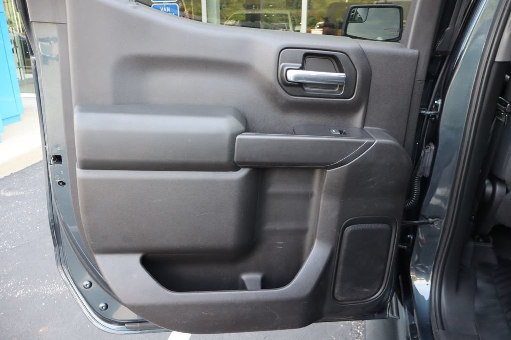 Used 2019 Chevrolet Silverado 1500 Custom Trail Boss w/ Custom Convenience Package AWD/4WD image 21