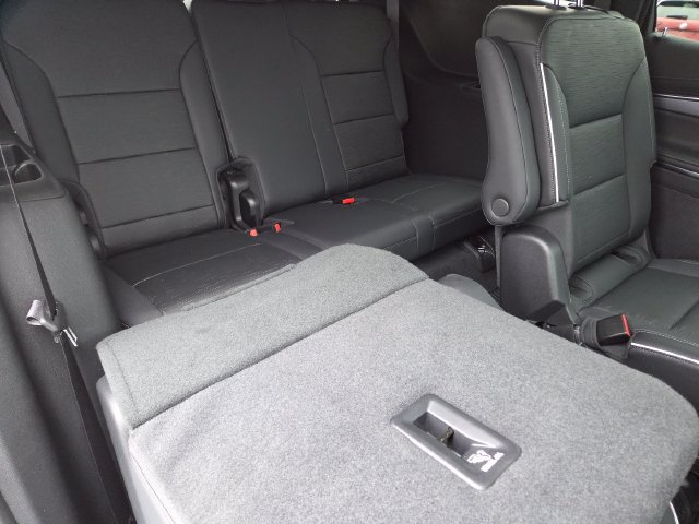 Used 2025 Buick Enclave Sport Touring w/ LPO, Floor Liner Package FWD image 23