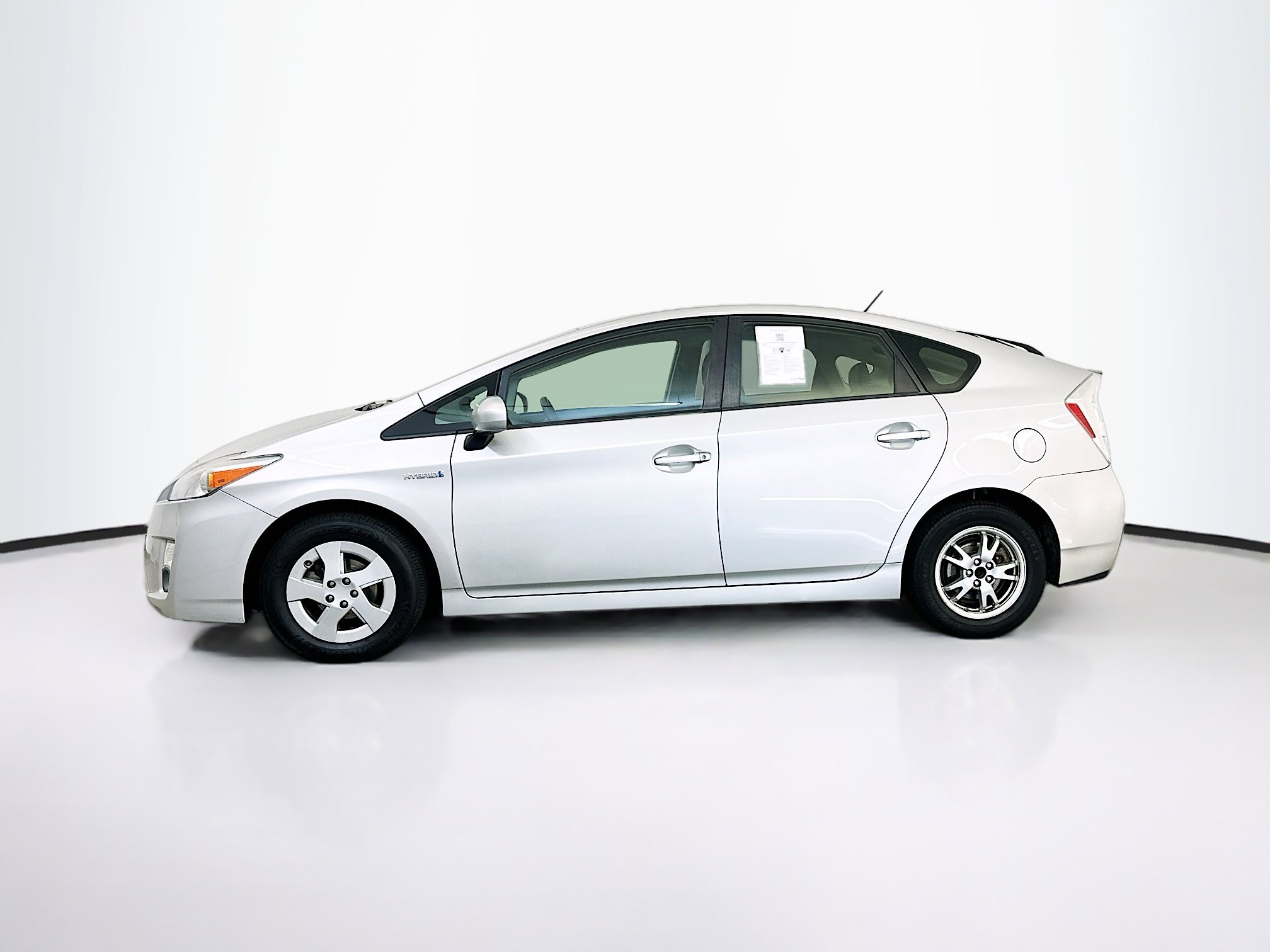 Used 2010 Toyota Prius Three image 4
