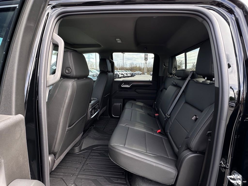 New 2026 GMC Sierra 3500 Denali w/ Denali Reserve Package AWD/4WD image 19
