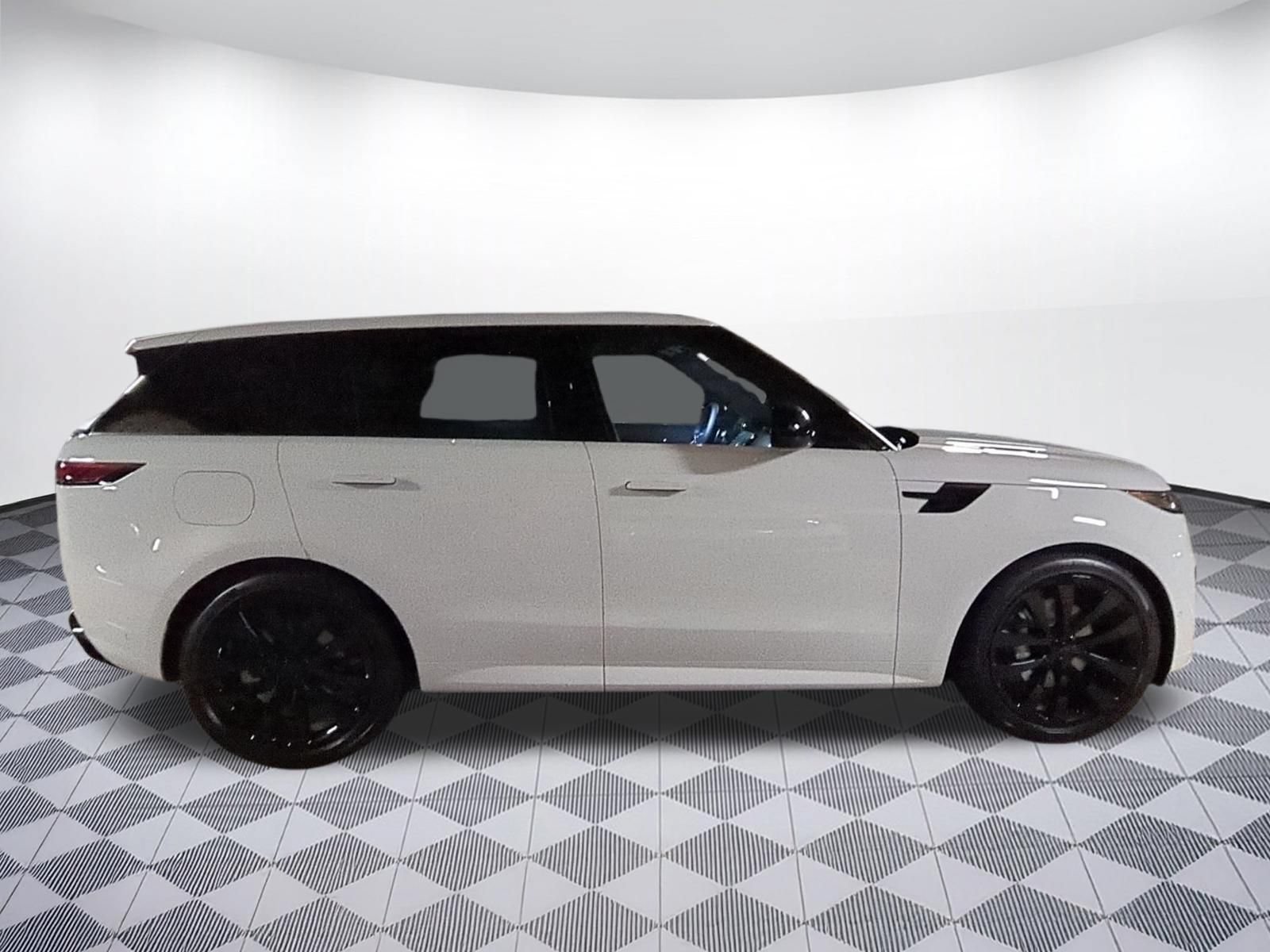 New 2026 Land Rover Range Rover Sport Dynamic SE AWD/4WD image 6