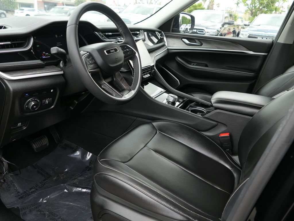 Used 2023 Jeep Grand Cherokee 4WD 4xe image 10