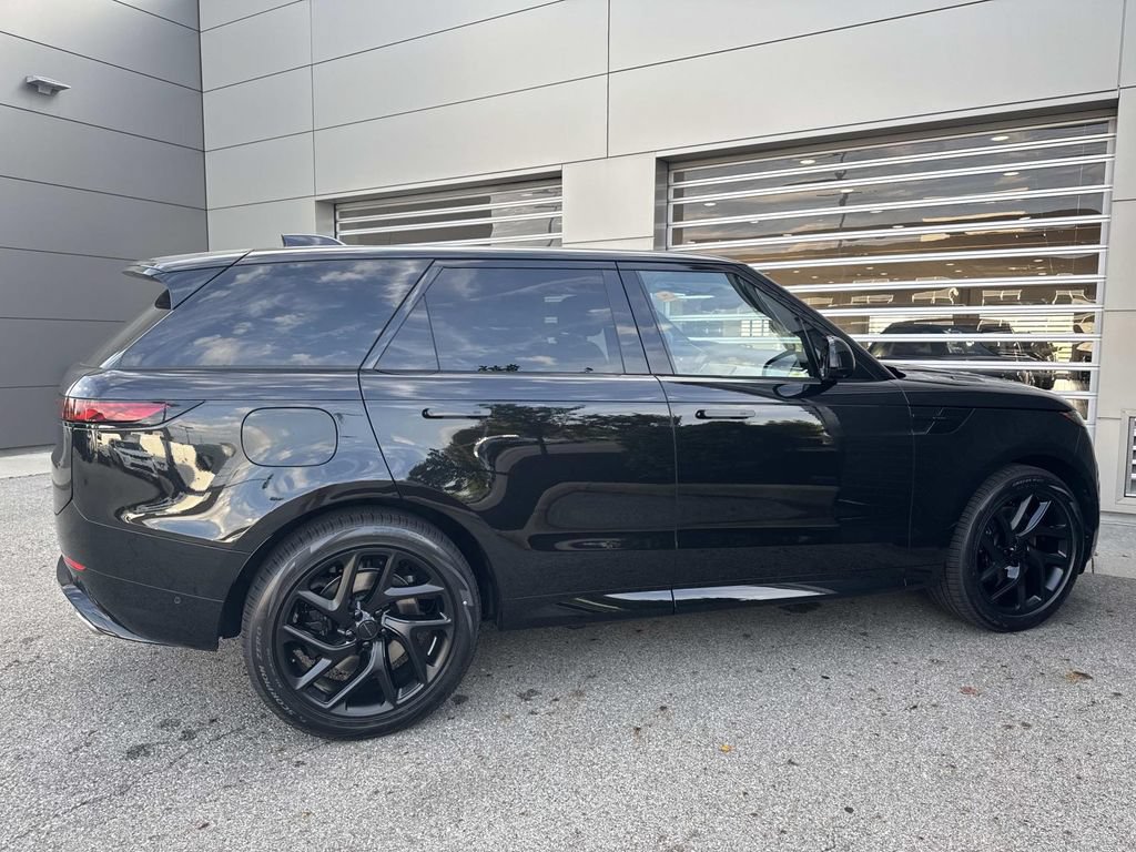 New 2027 Land Rover Range Rover Sport Battersea AWD/4WD image 8