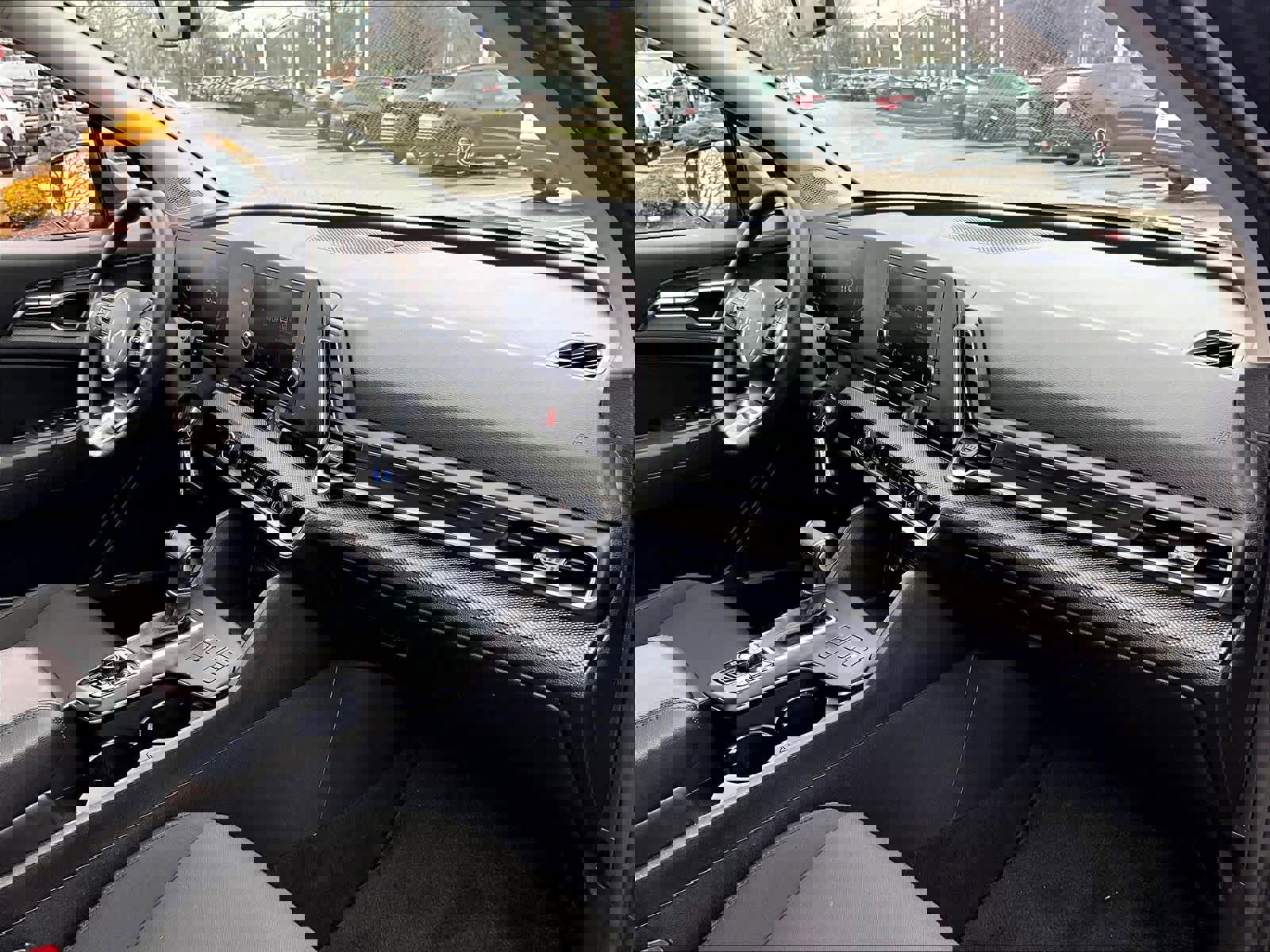 Used 2023 Kia Sportage LX image 14