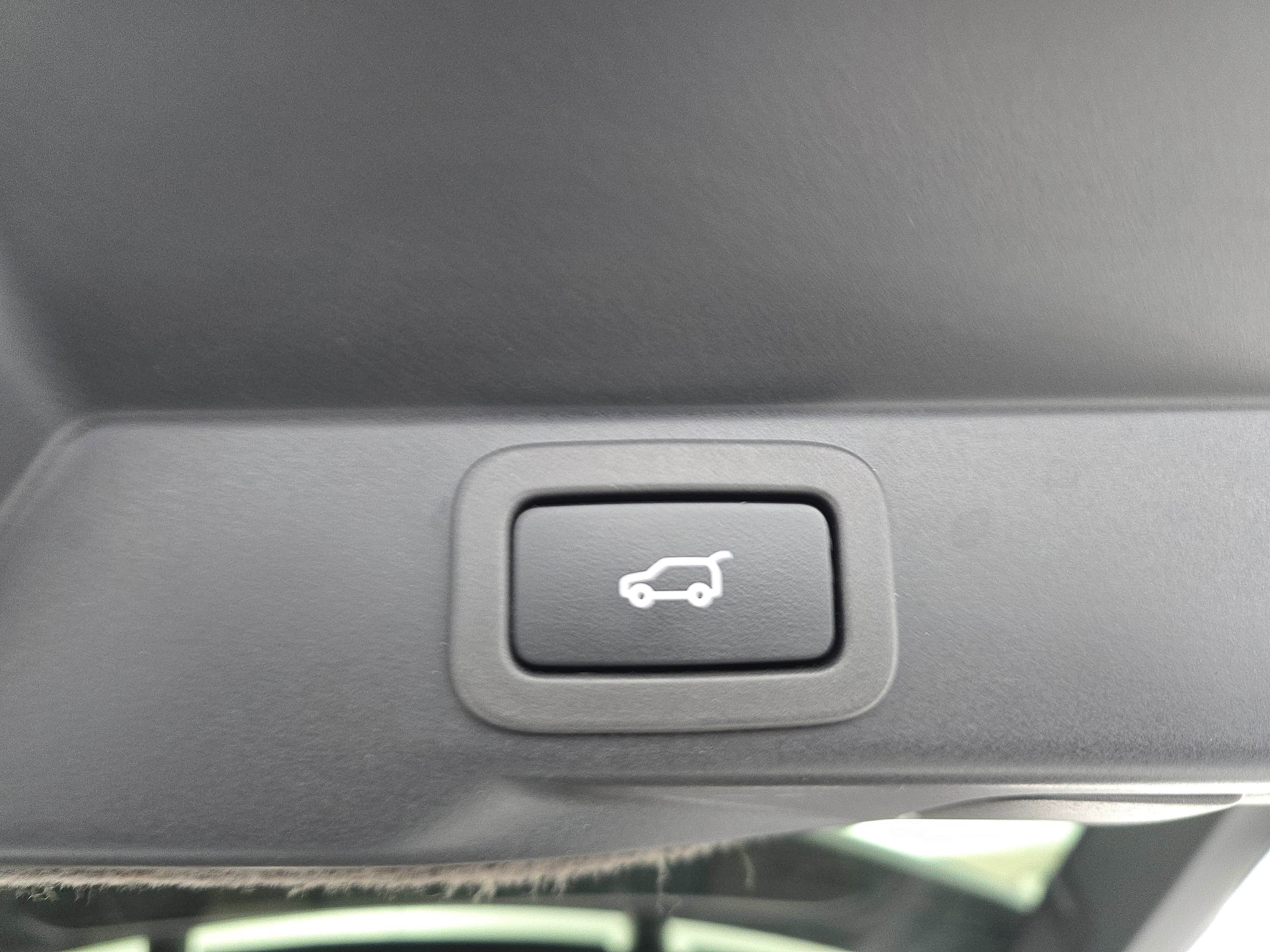 Used 2020 Land Rover Range Rover Sport HSE Dynamic image 13