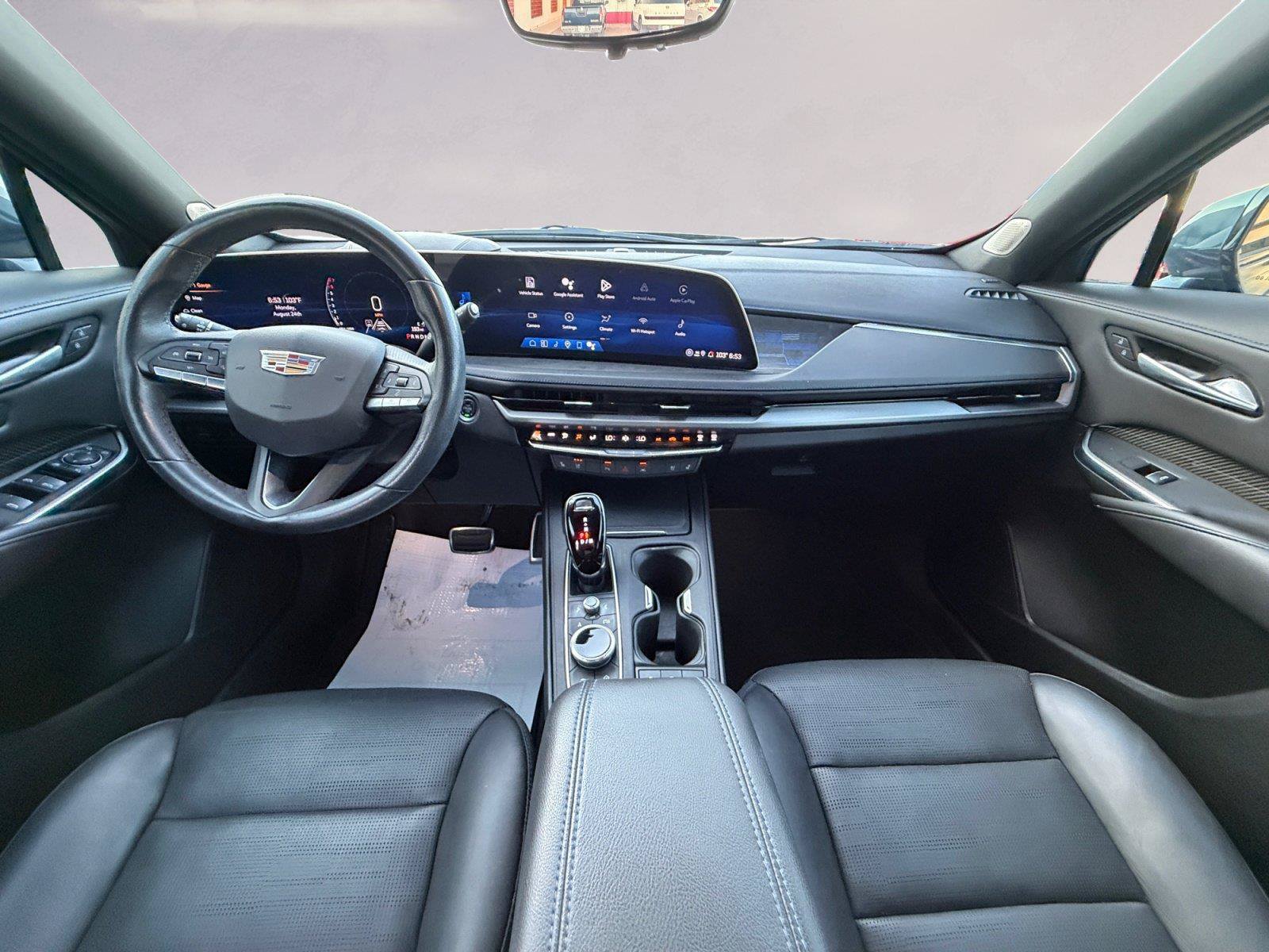 Used 2025 Cadillac XT4 Sport FWD image 10