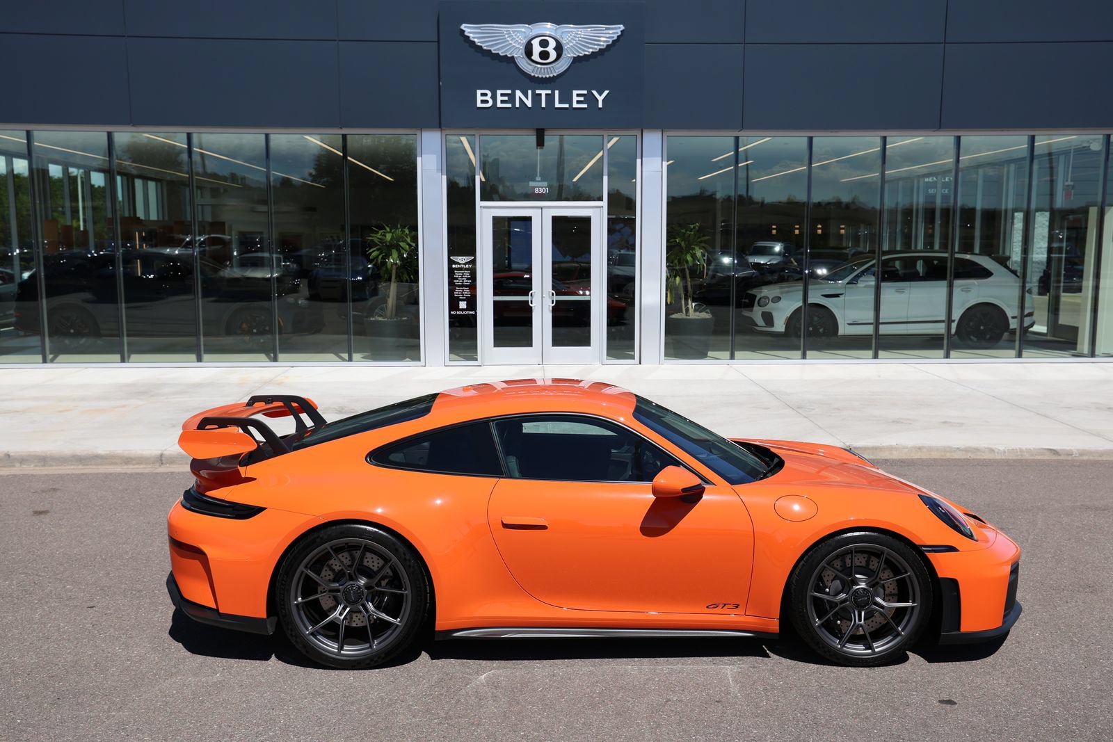 Used 2026 Porsche 911 GT3 RWD image 12