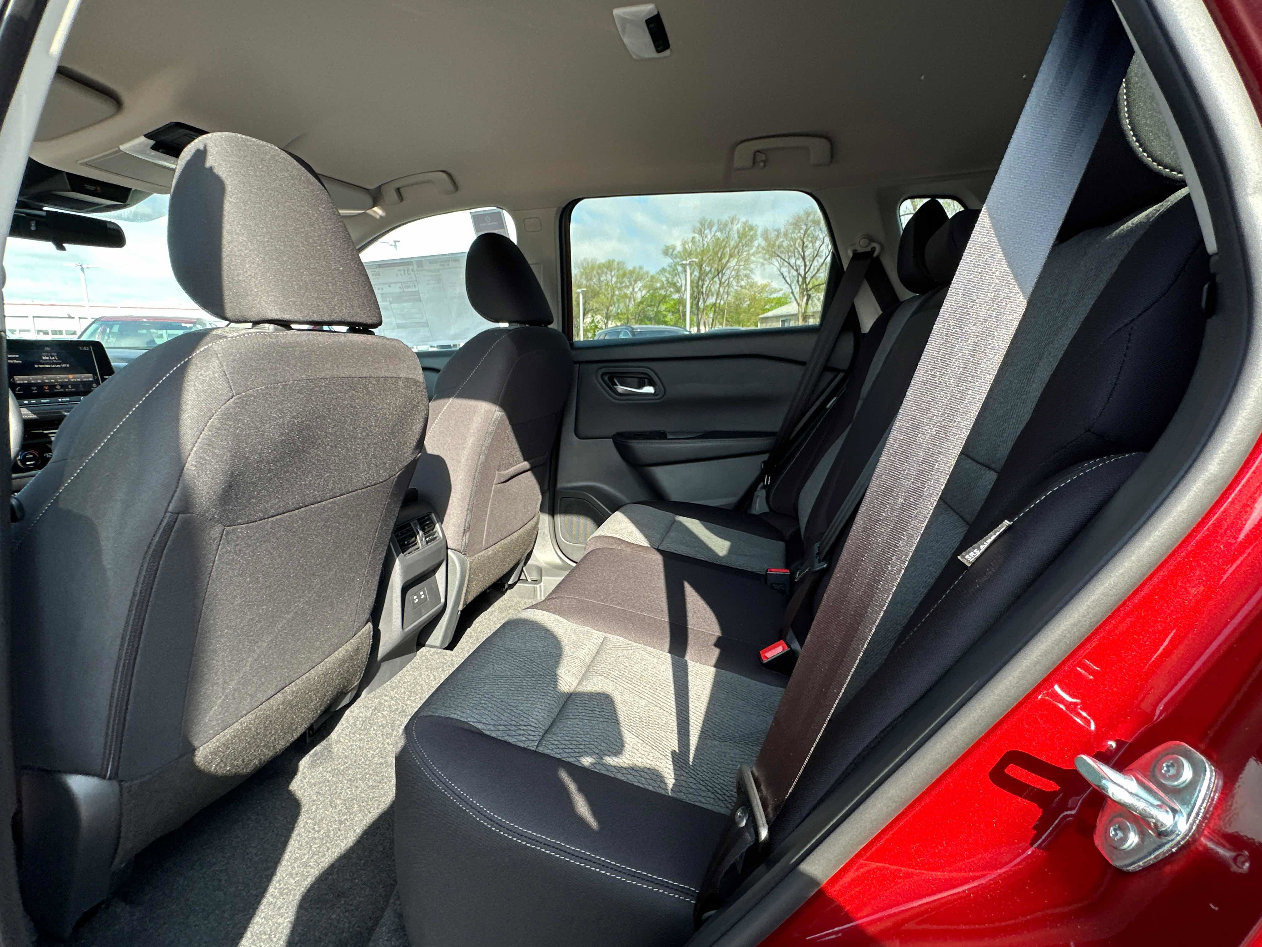 New 2026 Nissan Rogue SV AWD/4WD image 30