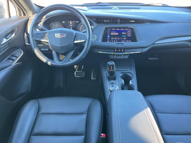 Used 2023 Cadillac XT4 Sport image 16