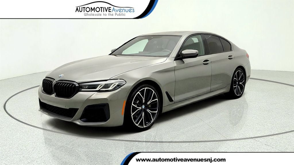 Used 2022 BMW 530i w/ M Sport Package RWD image 1