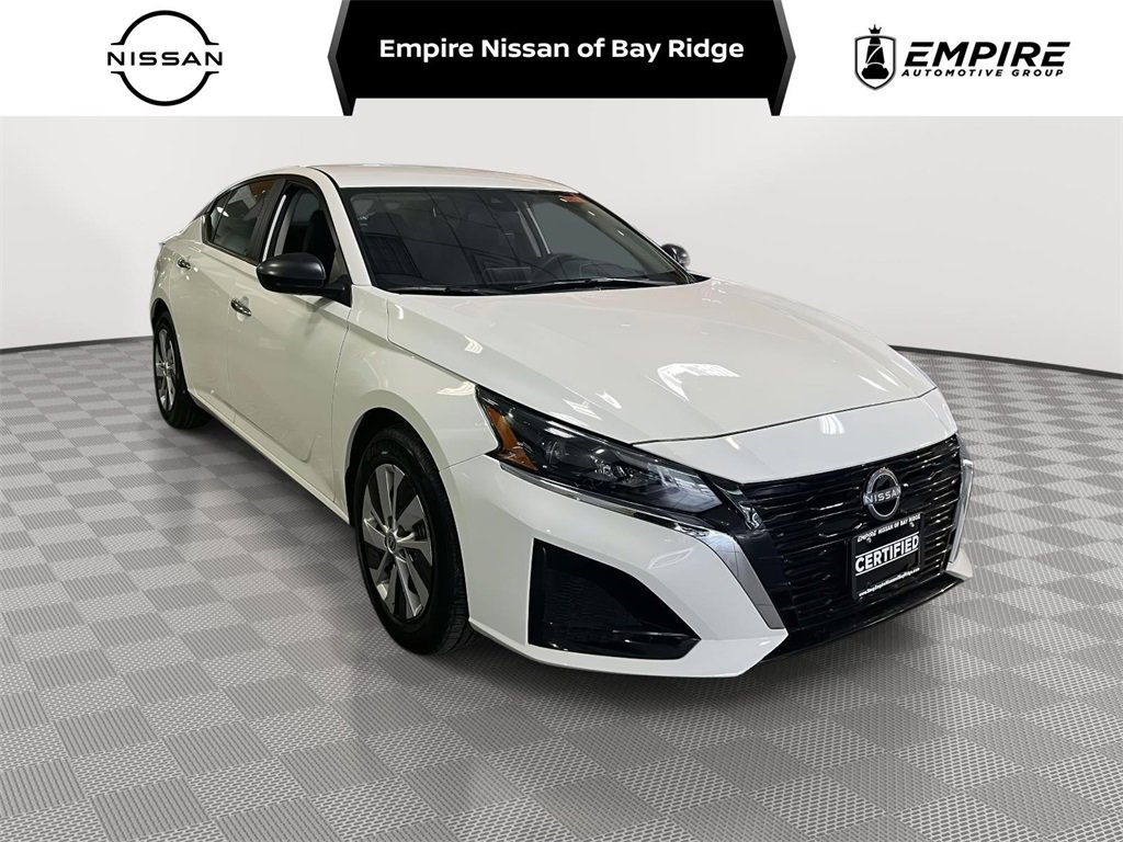 Certified 2025 Nissan Altima 2.5 S image 1