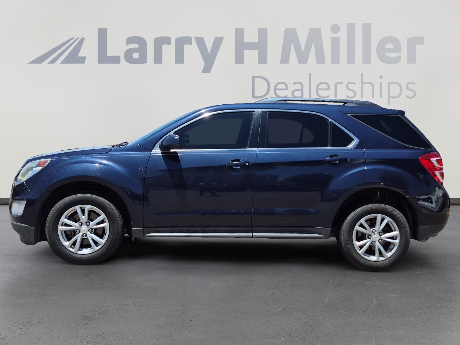 Used 2016 Chevrolet Equinox LT w/ Convenience Package FWD image 2