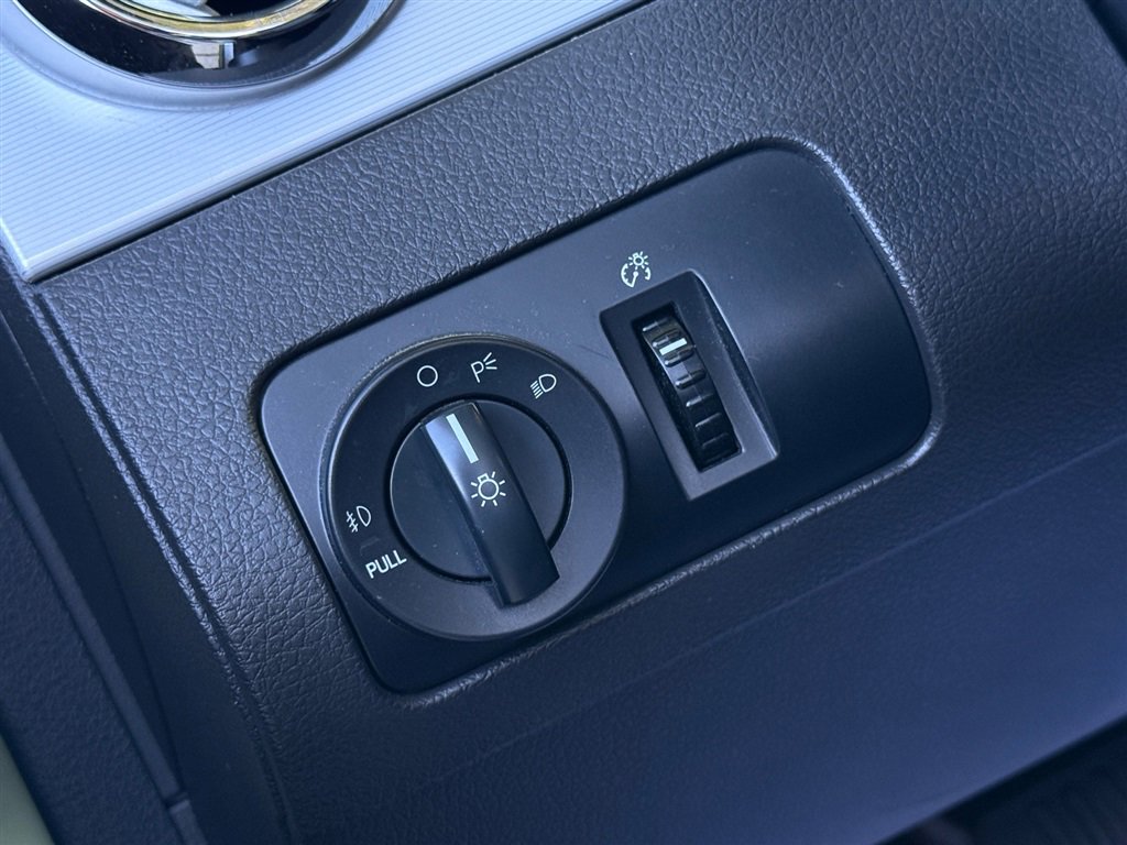 Used 2006 Ford Mustang GT RWD image 52