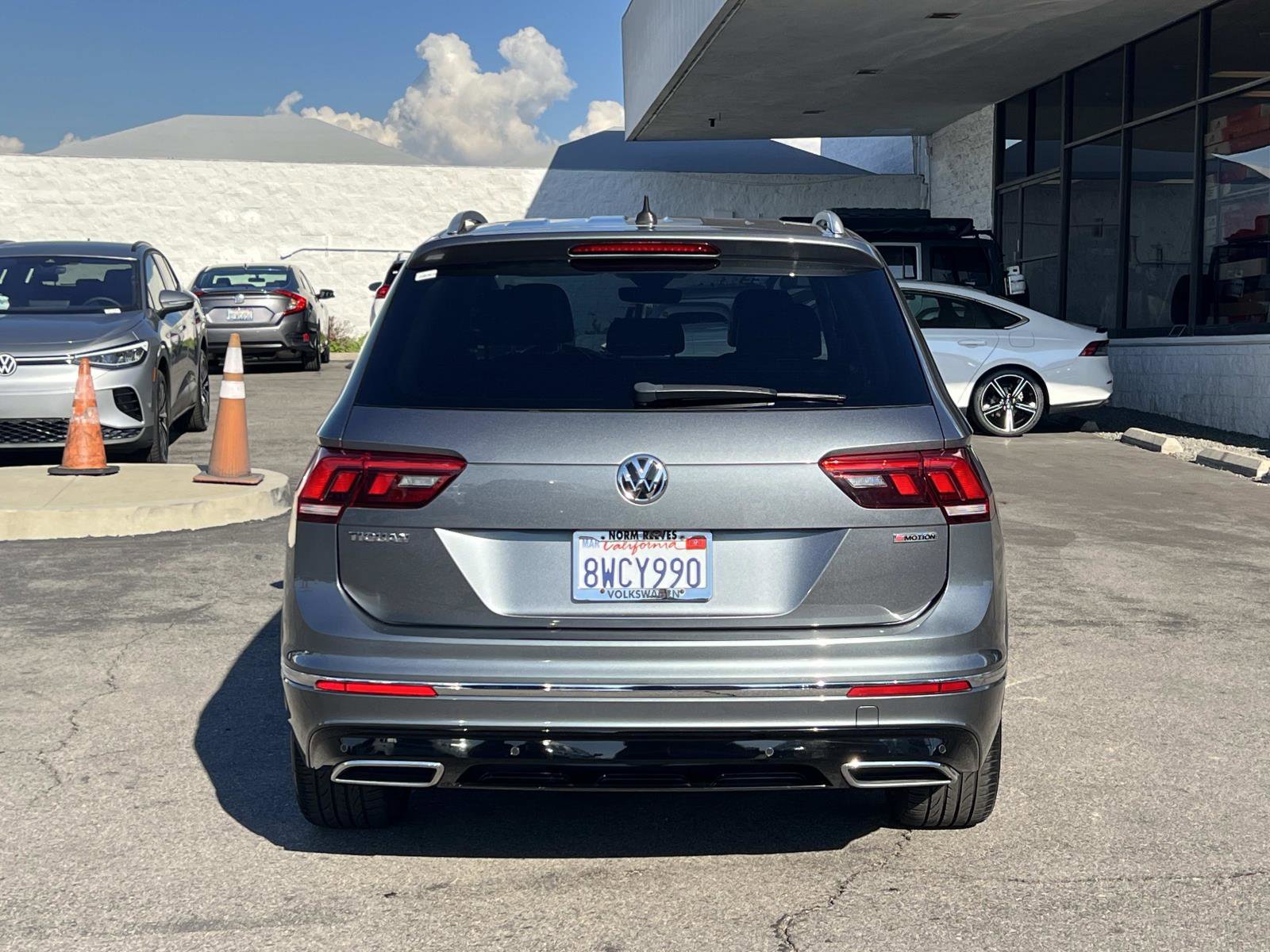 Used 2021 Volkswagen Tiguan SEL Premium R-Line image 27