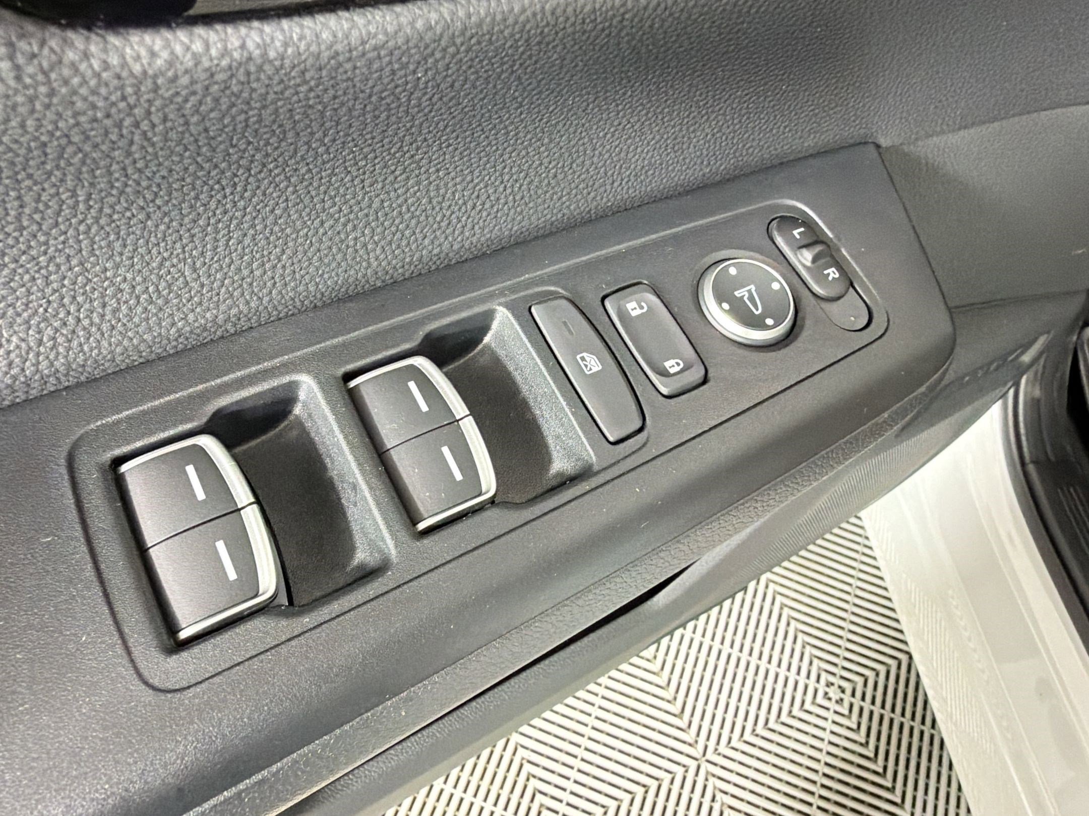New 2026 Honda CR-V EX-L image 22