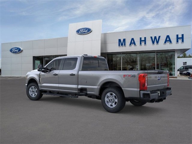 New 2026 Ford F250 XLT w/ FX4 Off-Road Package image 4