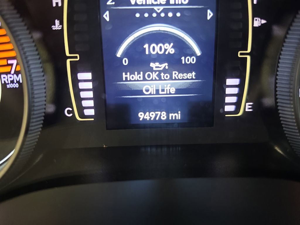 Used 2020 Jeep Cherokee Latitude Plus FWD image 22