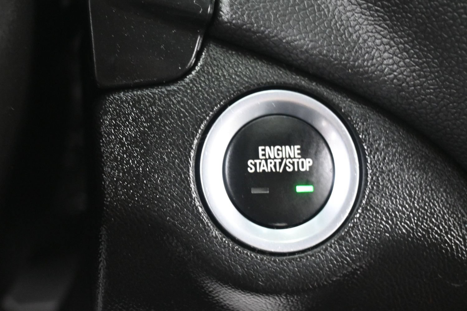 Used 2024 Chevrolet Equinox LT AWD/4WD image 25