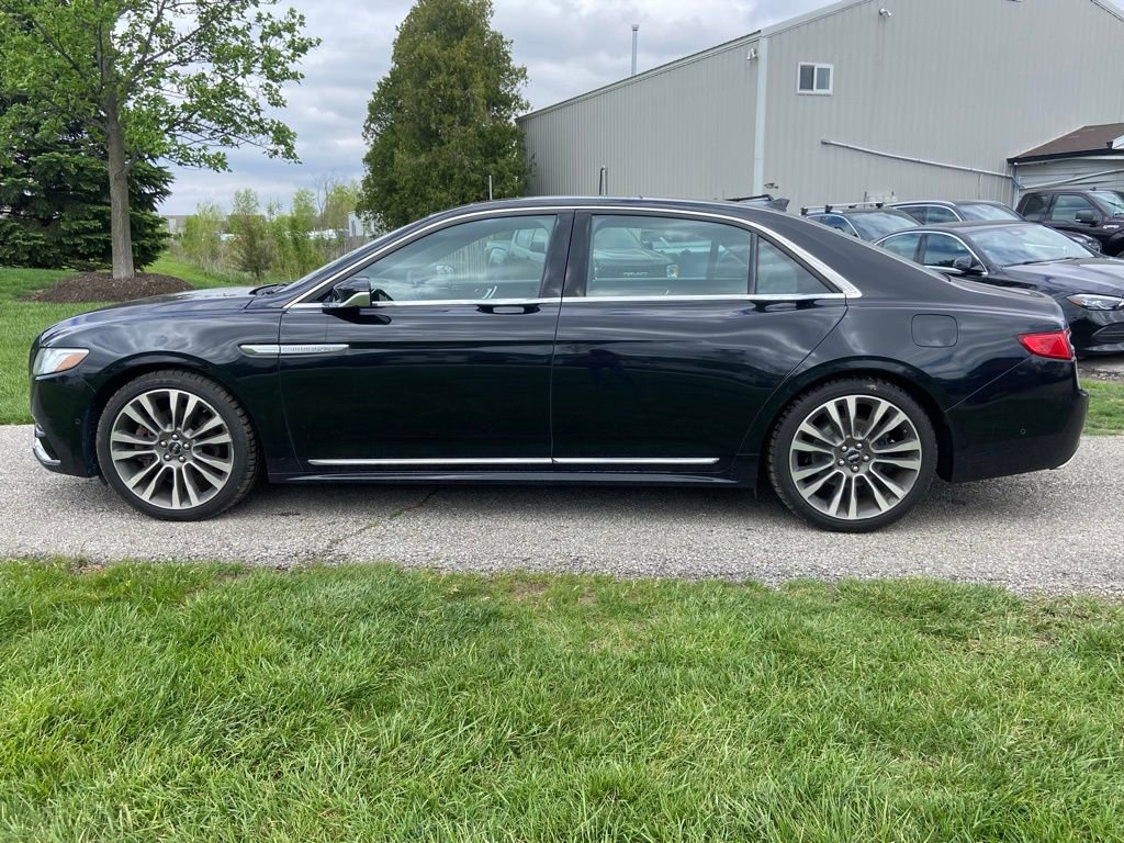 Used 2019 Lincoln Continental Reserve FWD image 2