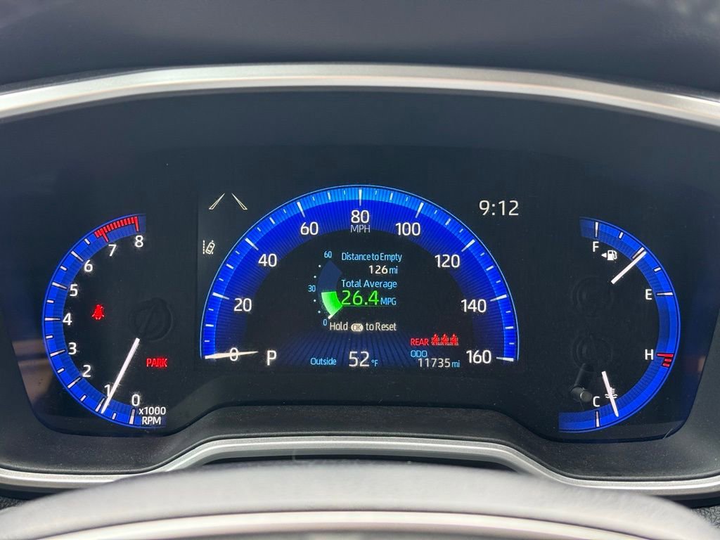 Certified 2022 Toyota Corolla Cross XLE w/ Convenience Package image 28