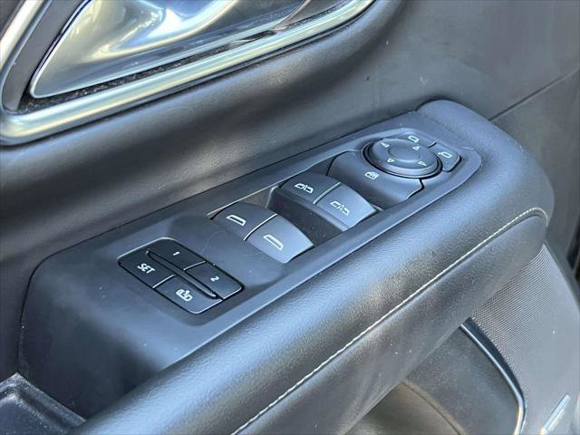 Used 2024 Chevrolet Suburban LT image 16