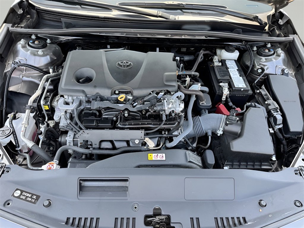 Used 2024 Toyota Camry SE image 9