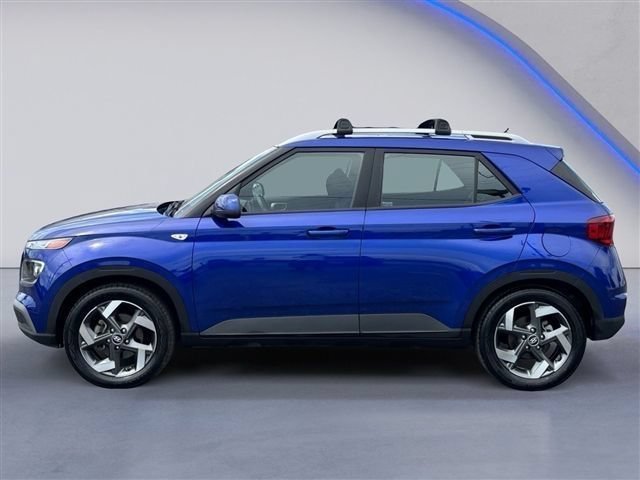 Used 2023 Hyundai Venue SEL FWD image 12