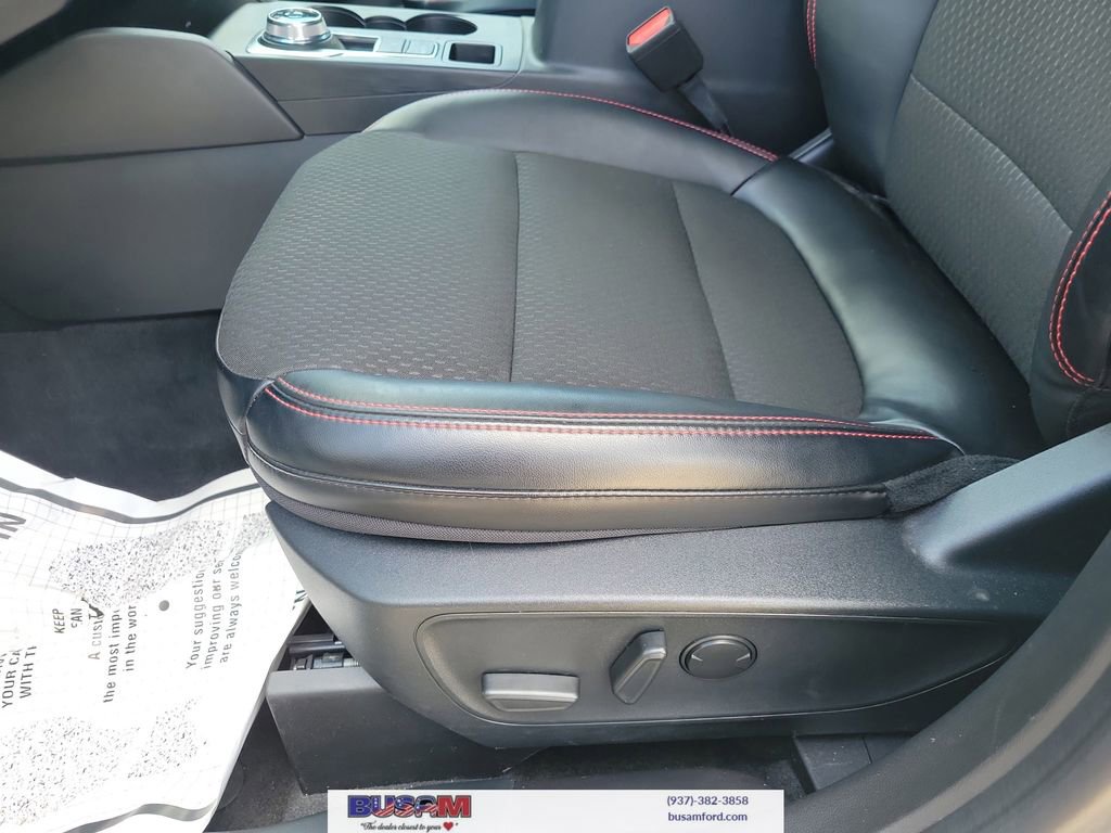 Used 2024 Ford Escape ST-Line AWD/4WD image 16